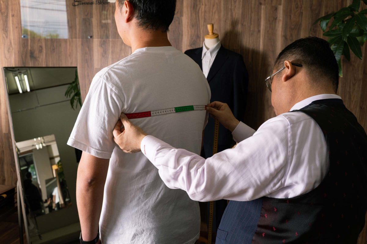 都丸オーダースーツ